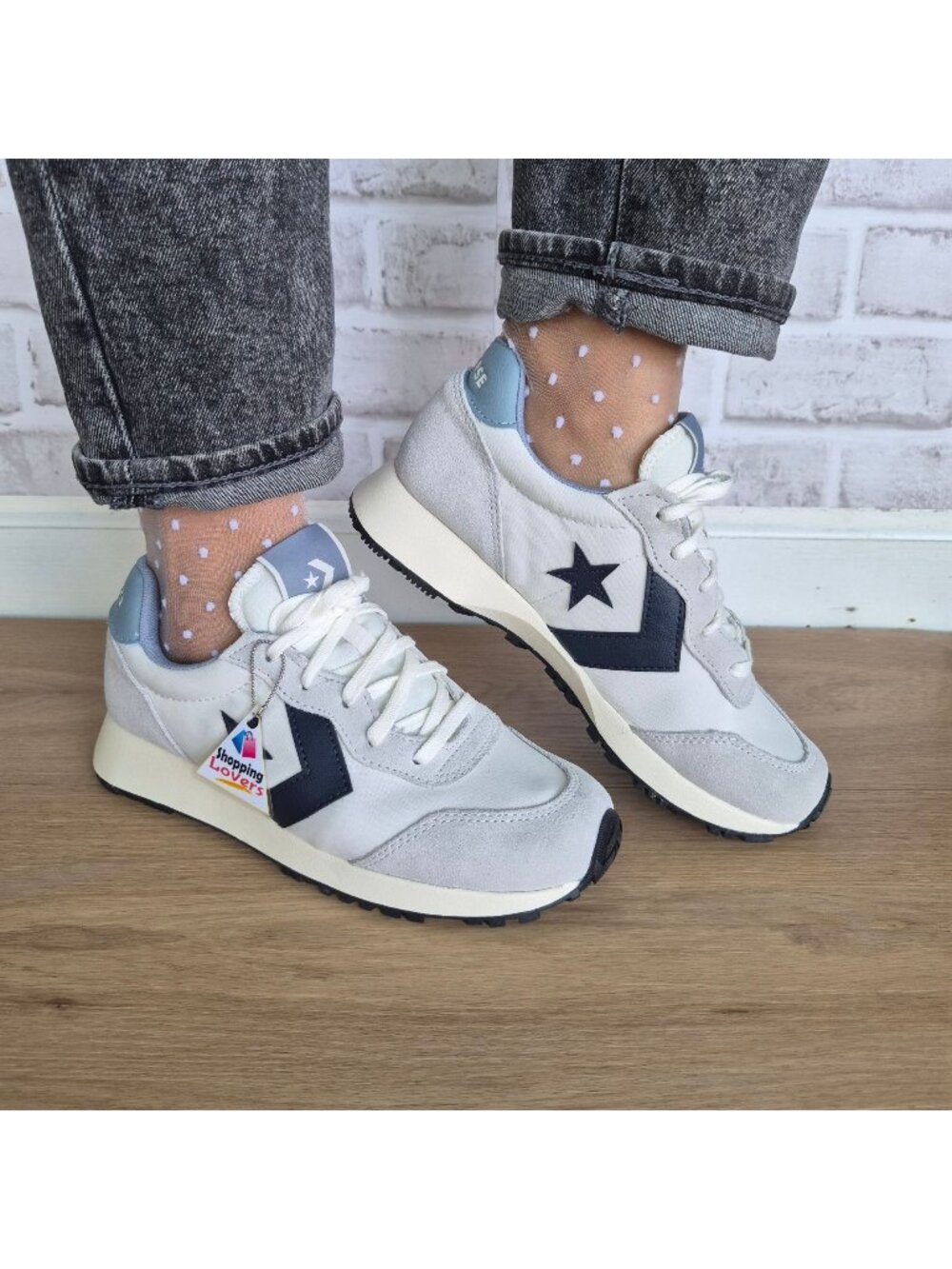 ⭐Converse Omega Trainer OX Low Size 7.5 Women's shoes Sneakers Grey A13376C
